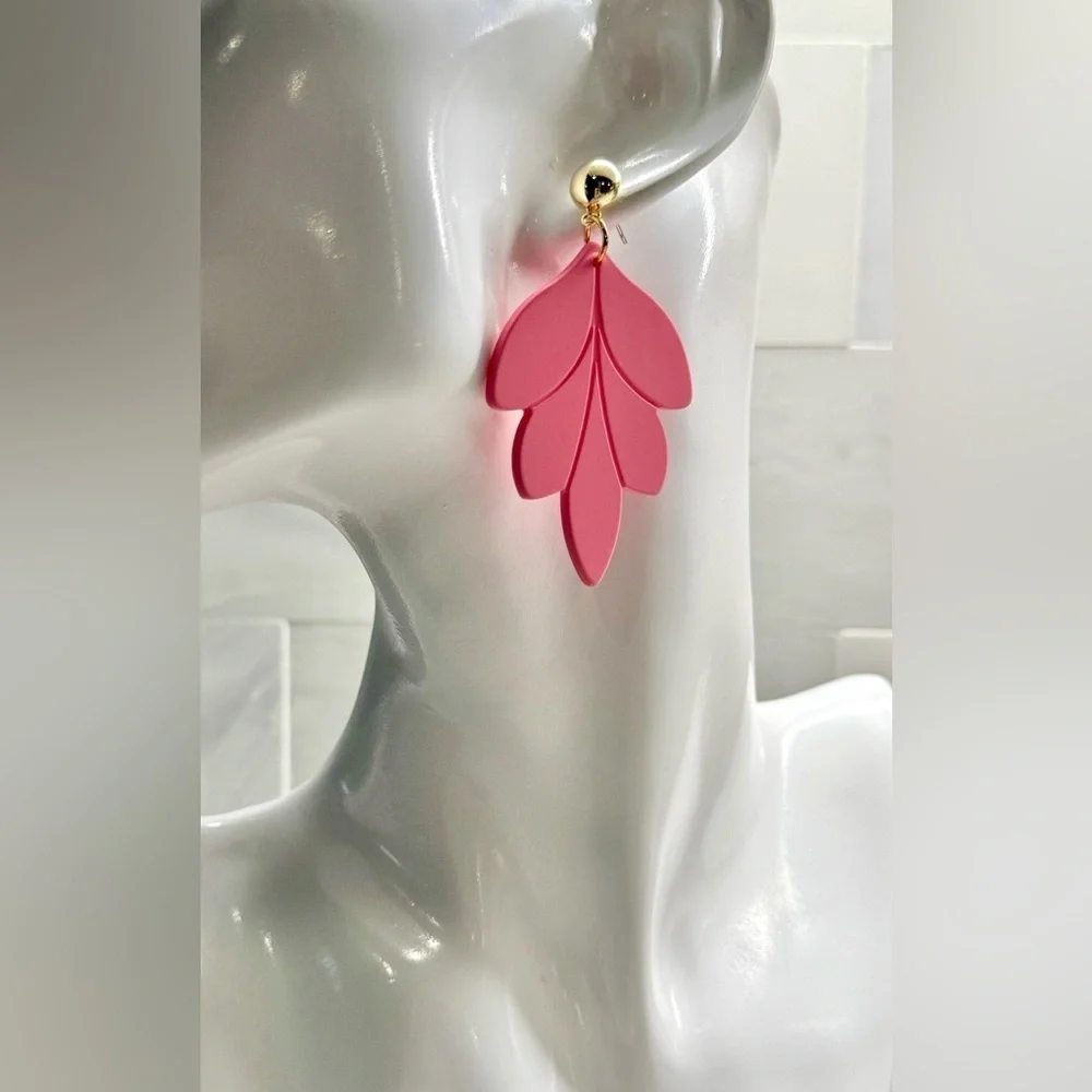 New Gold Tone & Pink Leaves Retro 80s Style Matte Finish Dangle Earrings - 2.50”